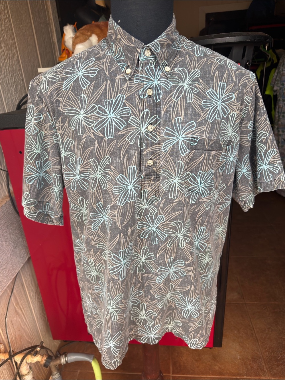PreOwned Reyn Spooner Classic Hawaiian Print Multicolored Pullover Men's Medium